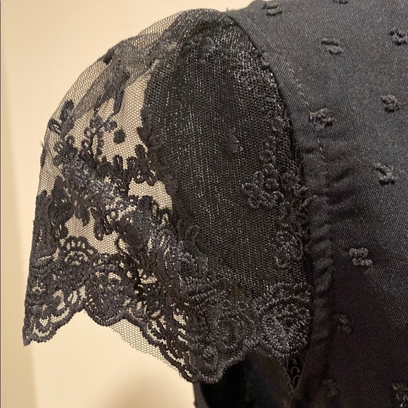Top V-Neck Cap Sheer Lace Sleeve Lace Trim Pearlized Button Elegant Black Size 6 - Picture 3 of 7